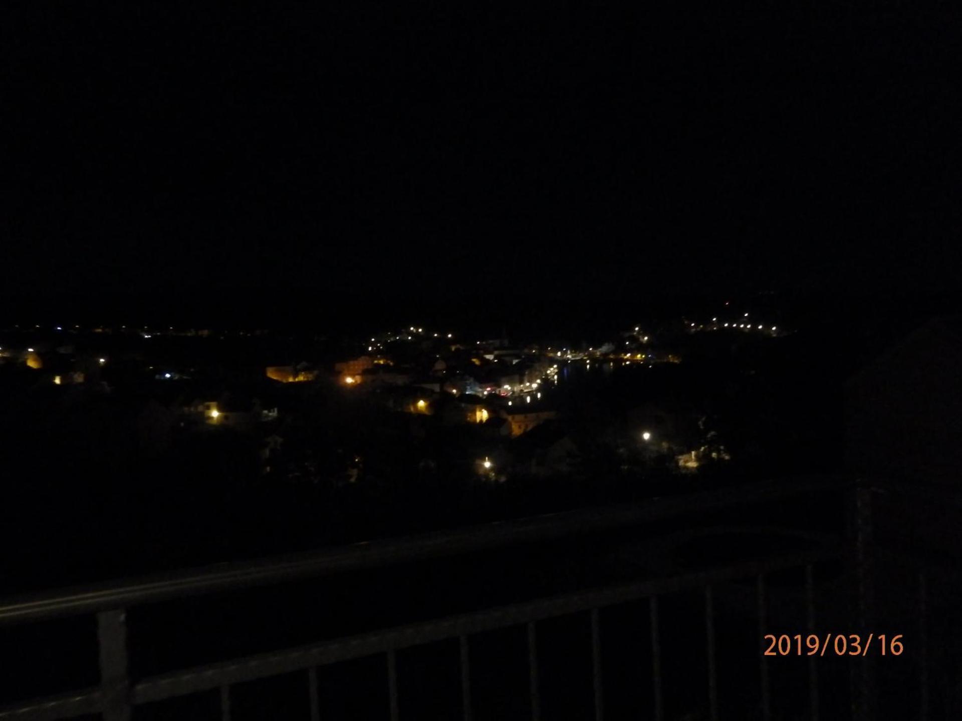 Apartman M&M Milna  Bagian luar foto